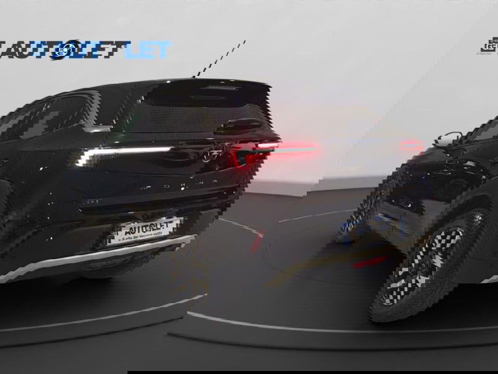 Opel Mokka usata a Genova (8)