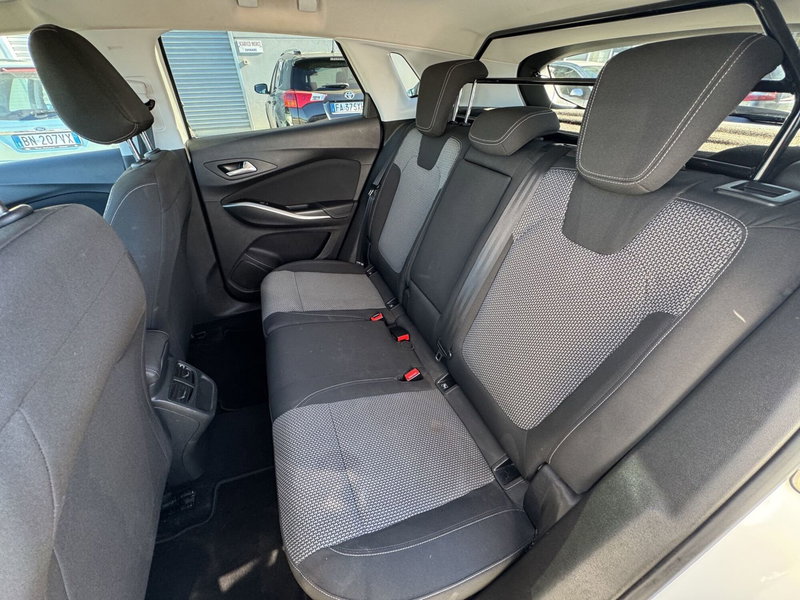 Opel Grandland X usata a Cosenza (13)