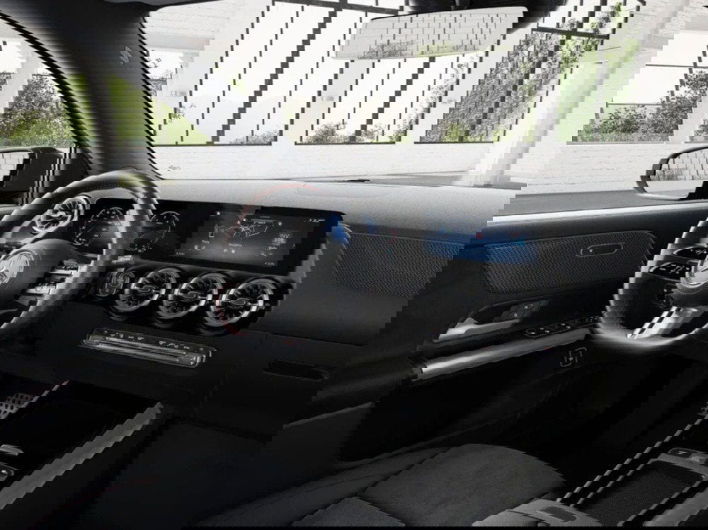 Mercedes-Benz GLA SUV nuova a Rimini (13)