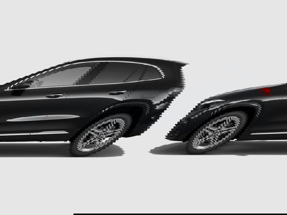 Mercedes-Benz GLA SUV nuova a Rimini (3)