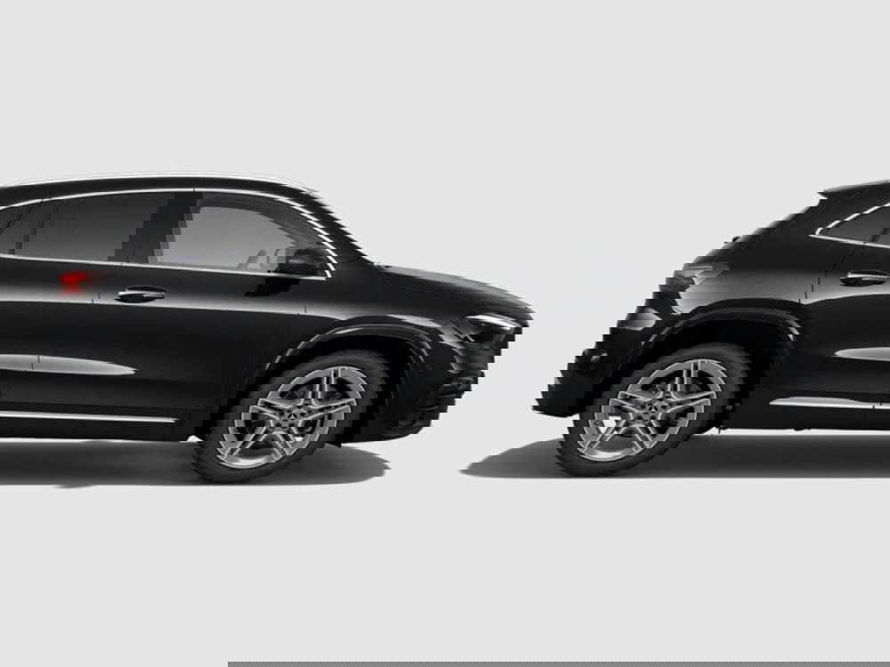 Mercedes-Benz GLA SUV nuova a Rimini (7)