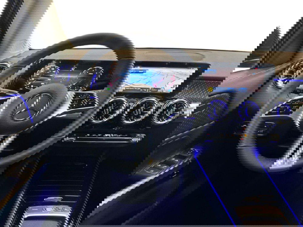 Mercedes-Benz GLB nuova a Rimini (11)