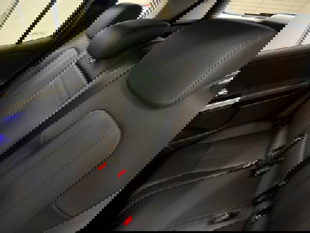 Mercedes-Benz GLB nuova a Rimini (13)