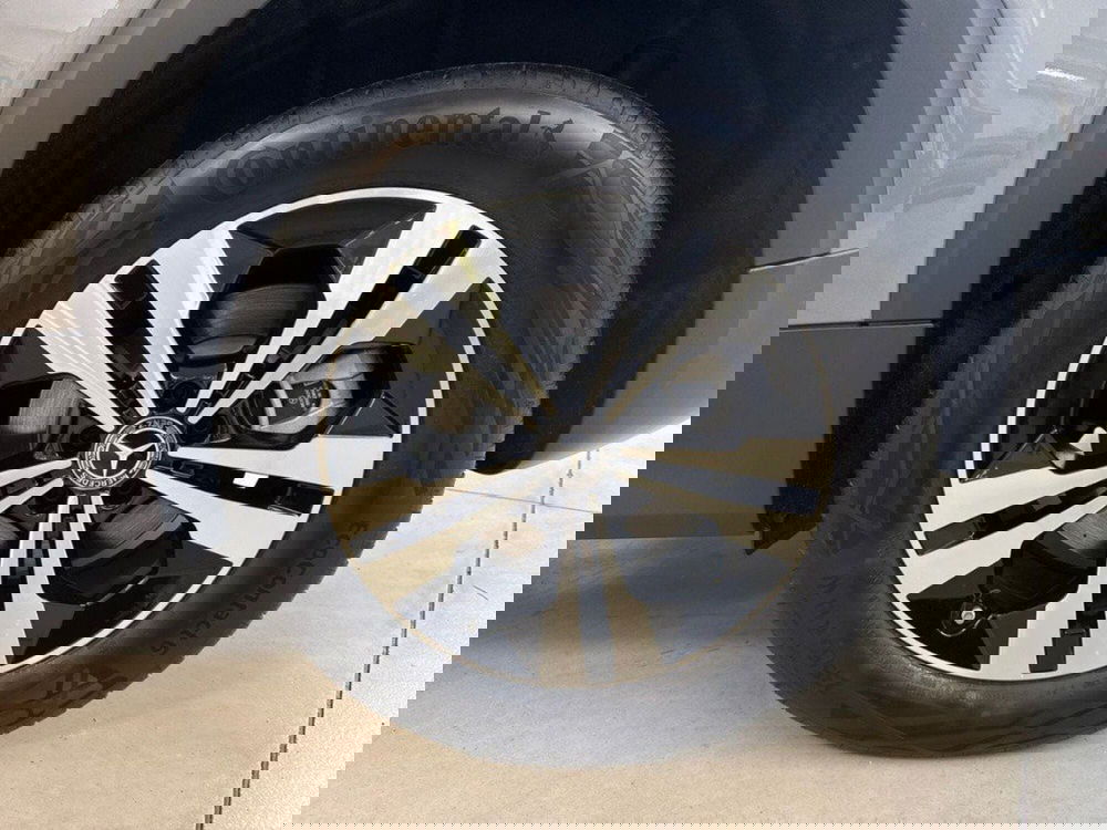 Mercedes-Benz GLB nuova a Rimini (8)