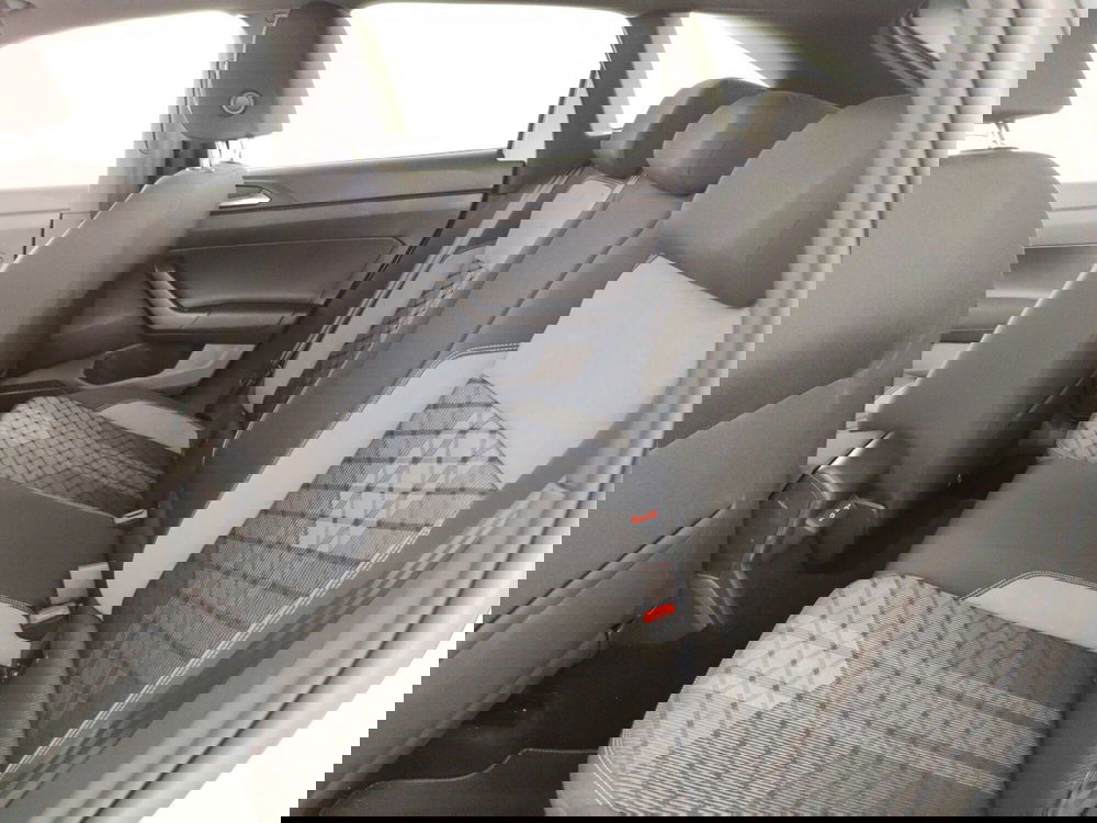 Volkswagen Taigo usata a Massa-Carrara (10)