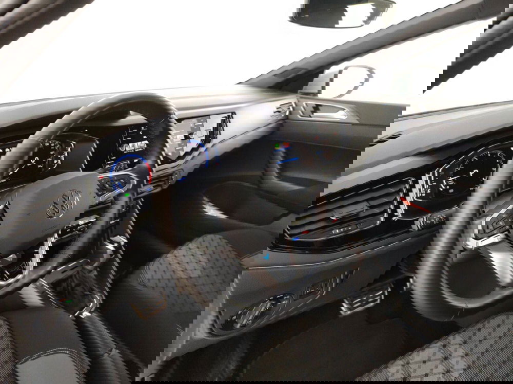 Volkswagen Taigo usata a Massa-Carrara (7)