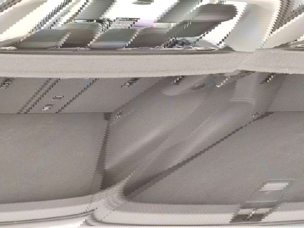 Volkswagen Golf usata a Massa-Carrara (17)