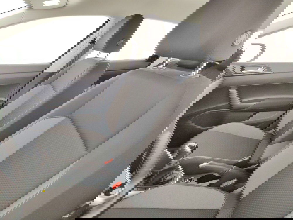 Volkswagen Taigo usata a Massa-Carrara (9)