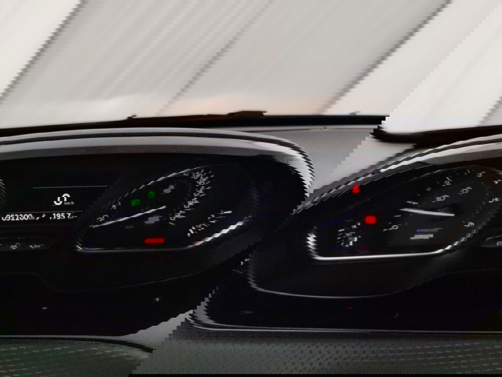 Peugeot 2008 usata a Massa-Carrara (15)