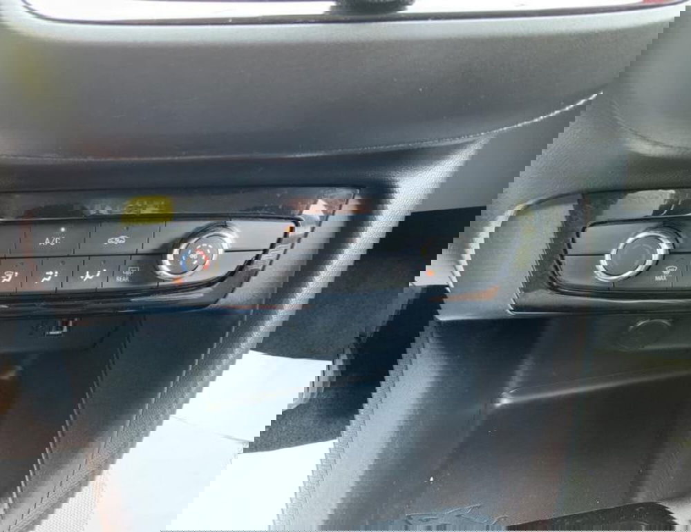 Opel Corsa usata a Perugia (14)