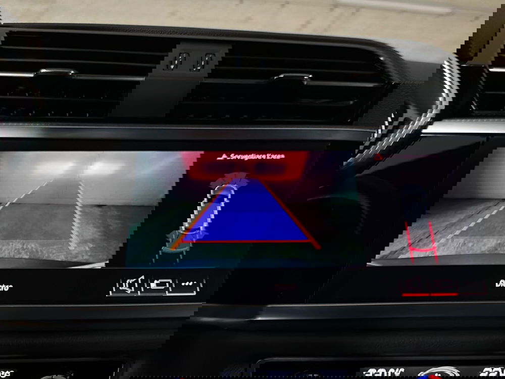 Audi Q3 Sportback usata a Caserta (14)