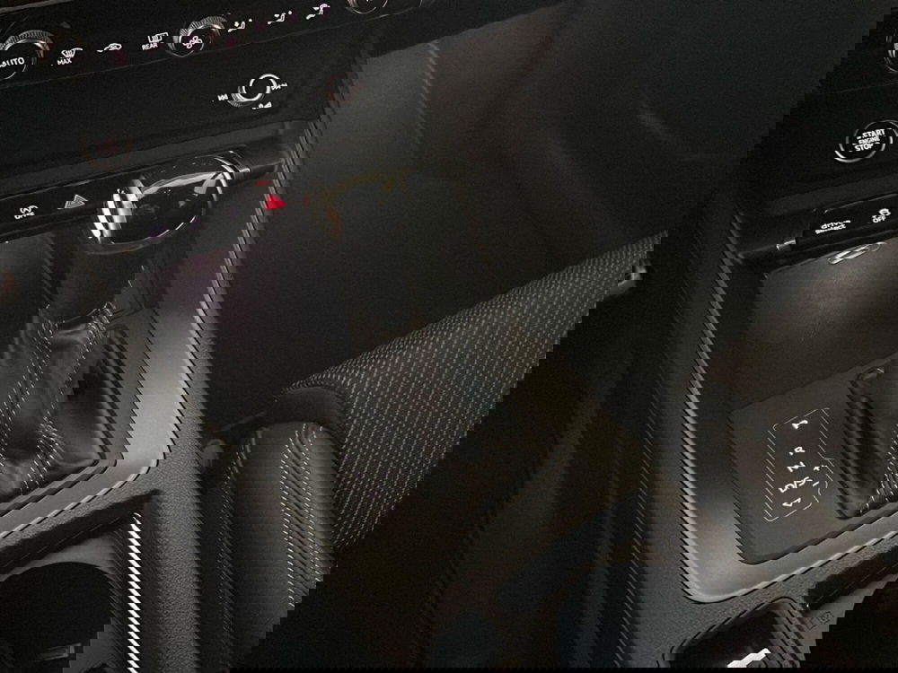 Audi Q3 Sportback usata a Caserta (16)