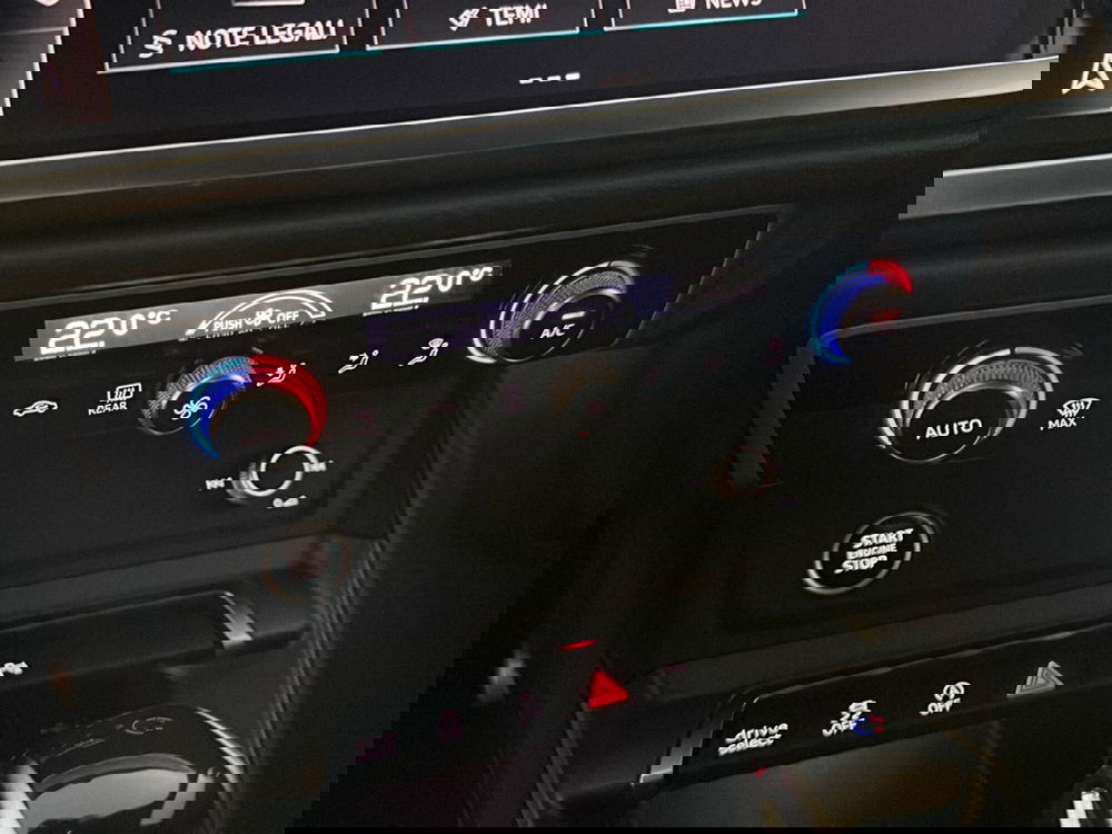 Audi Q3 Sportback usata a Caserta (17)