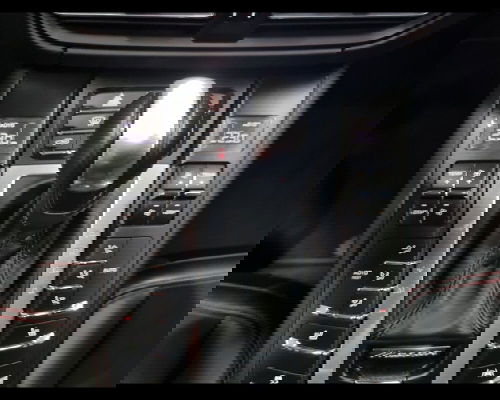 Porsche Macan usata a Caserta (17)