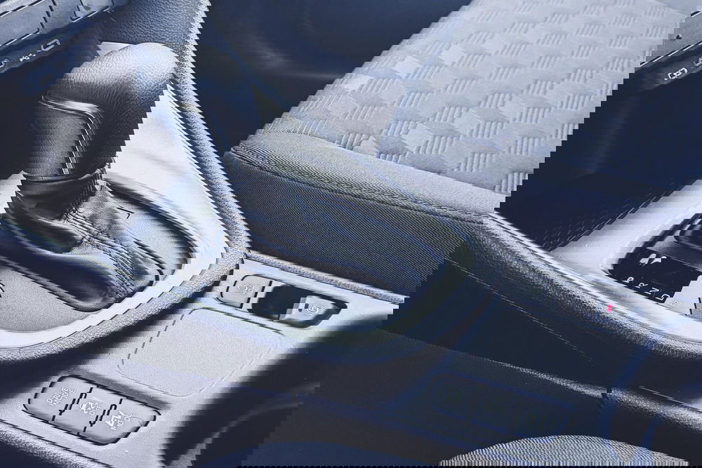 Mazda Mazda2 Hybrid nuova a Vercelli (9)