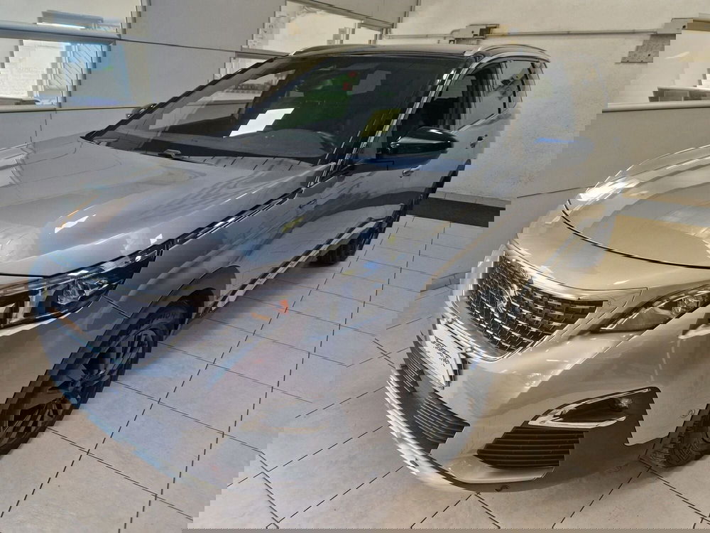 Peugeot 5008 usata a Varese