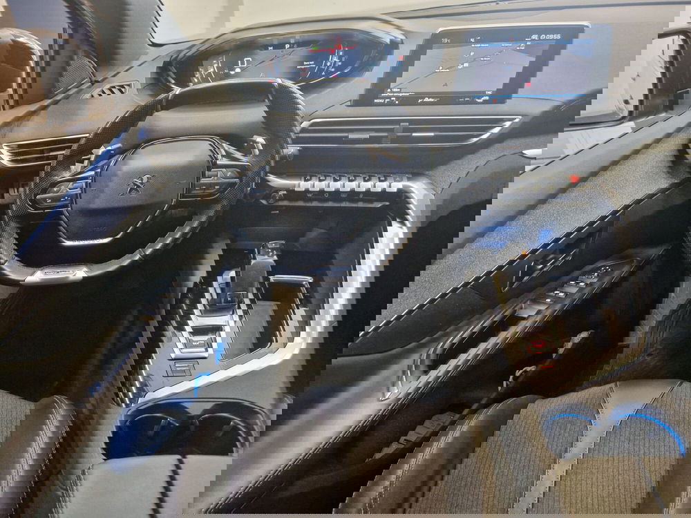 Peugeot 5008 usata a Varese (13)