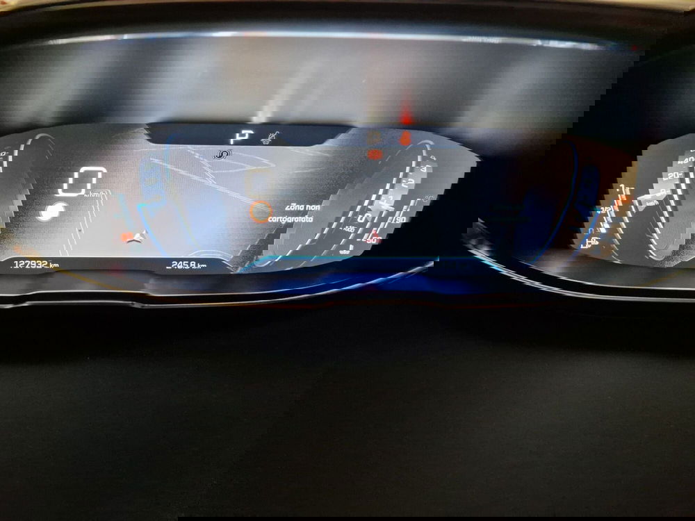 Peugeot 5008 usata a Varese (15)