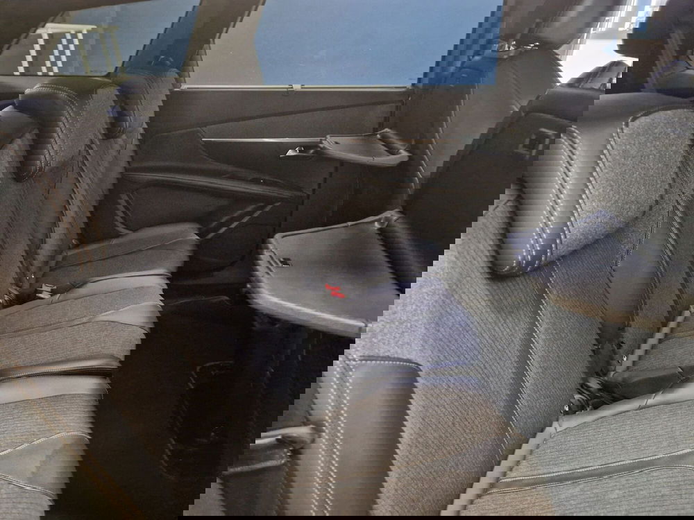 Peugeot 5008 usata a Varese (9)
