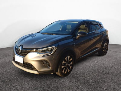 Renault Captur Full Hybrid E-Tech 145 CV Techno del 2023 usata a Ceccano