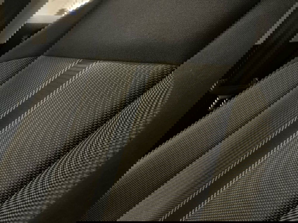 Volkswagen T-Roc usata a Prato (17)