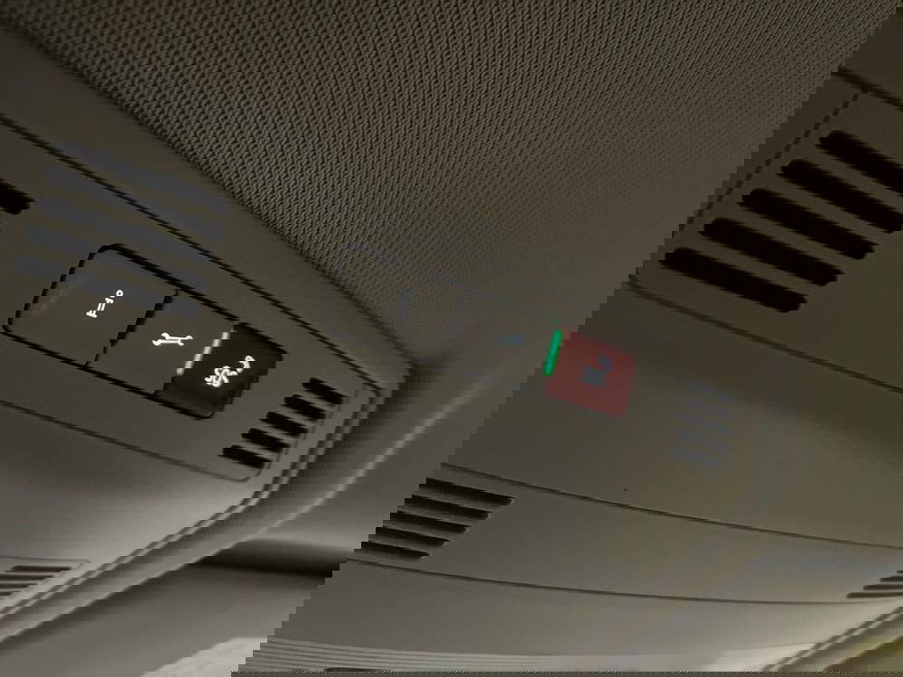 Volkswagen T-Roc usata a Prato (19)