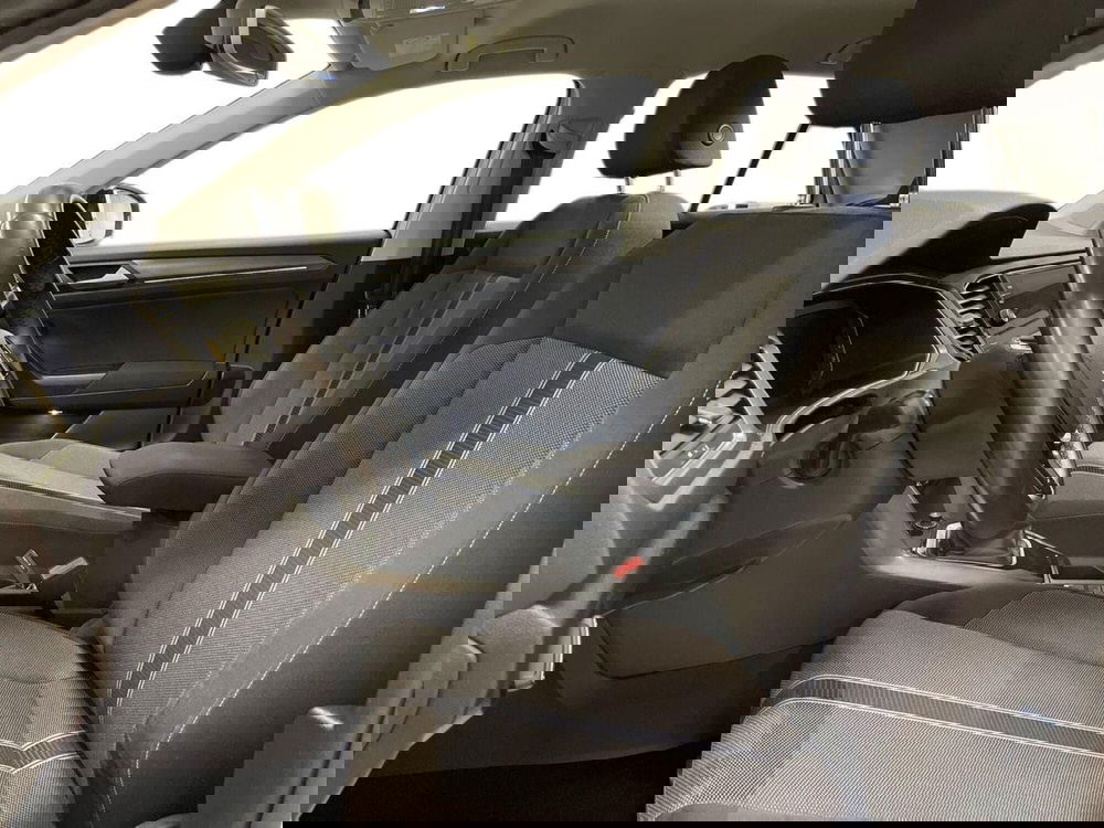 Volkswagen T-Roc usata a Prato (9)