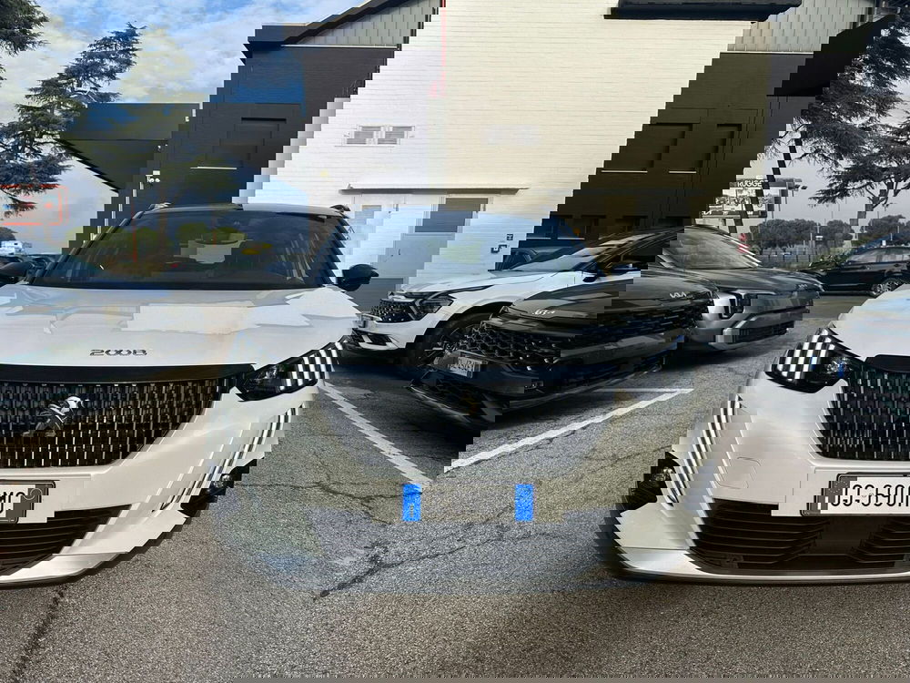 Peugeot 2008 usata a Rimini (2)