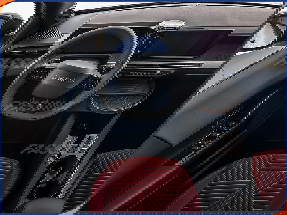 Lancia Ypsilon nuova a Milano (10)