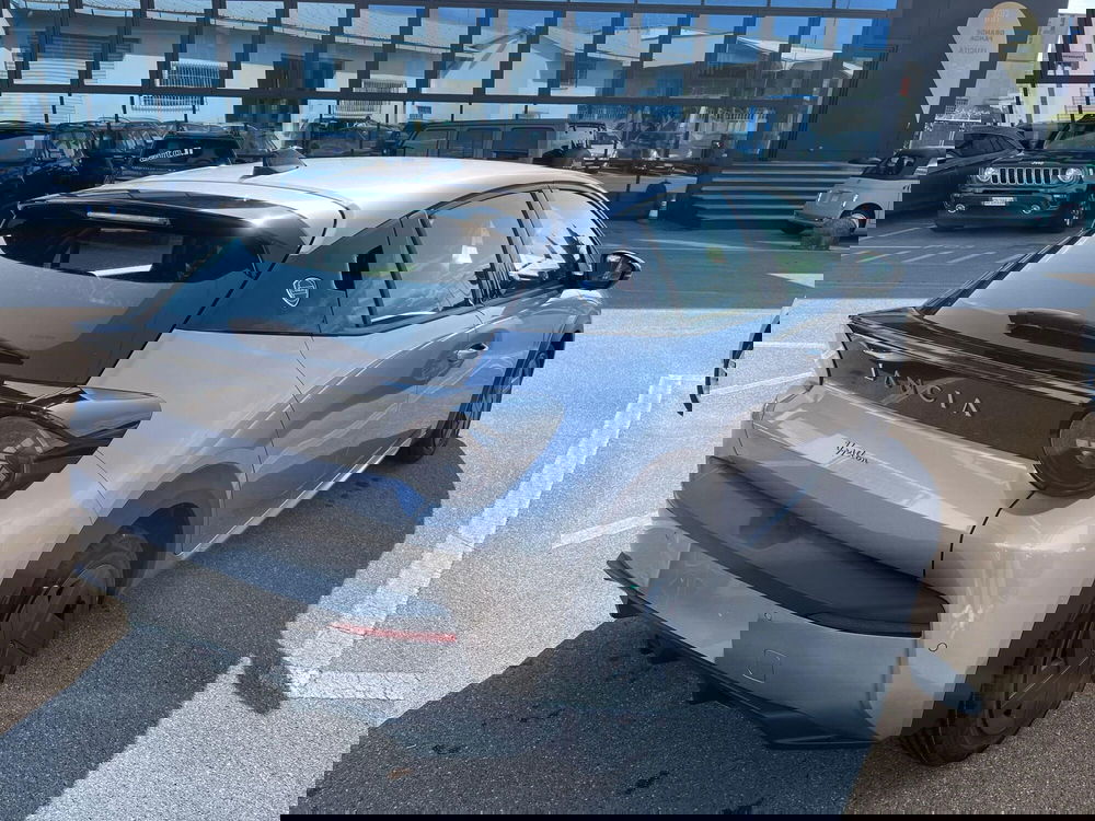 Lancia Ypsilon nuova a Lucca (5)