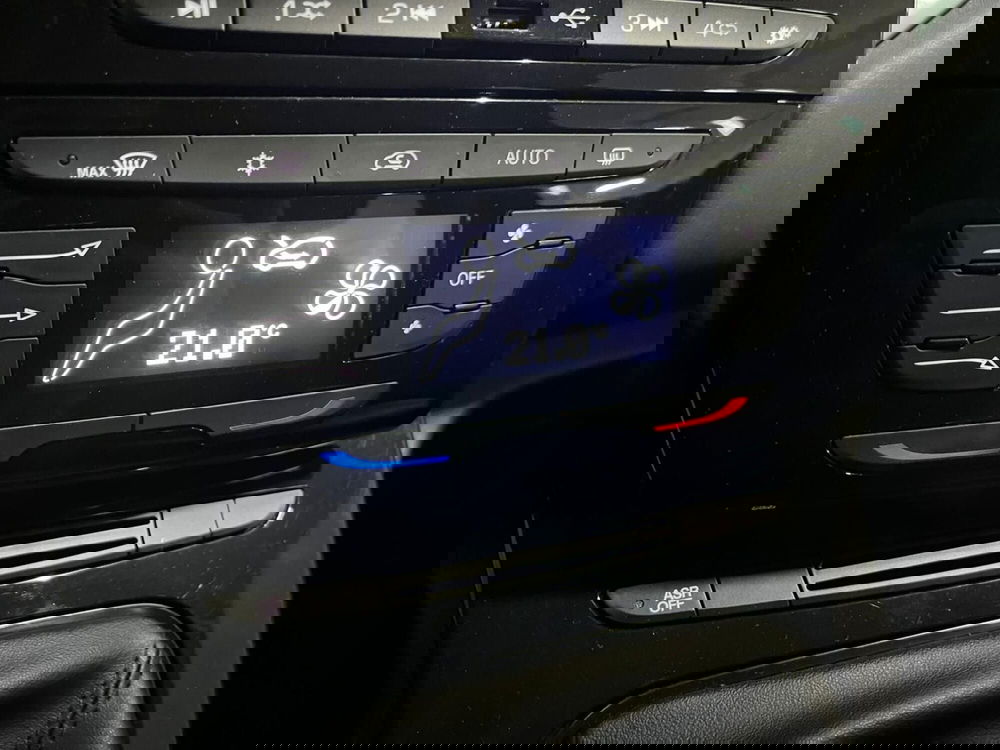 Lancia Ypsilon usata a Lucca (15)