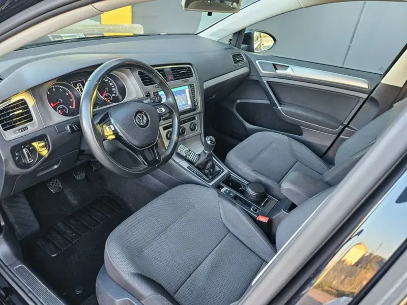 Volkswagen Golf usata a Foggia (9)