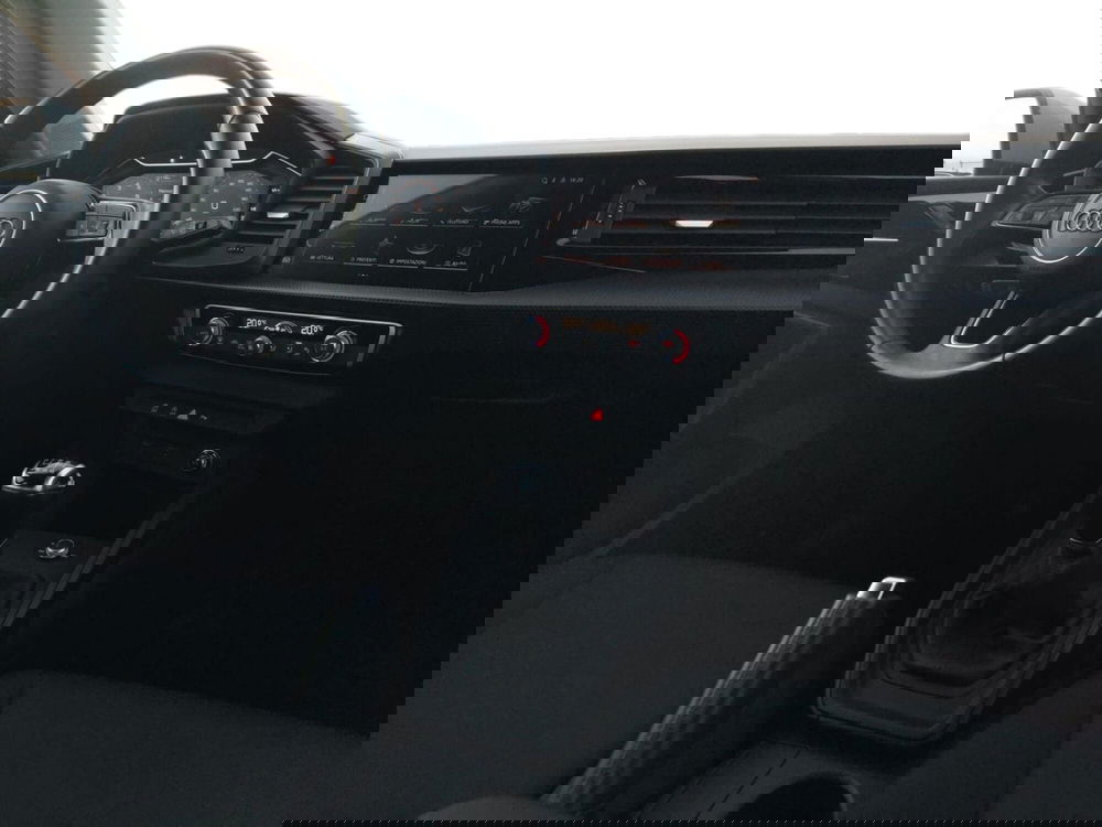 Audi A1 Sportback usata a Bari (4)