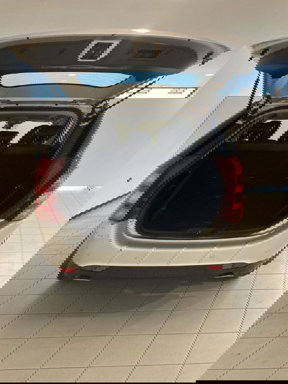 Mahindra XUV500 usata a Barletta-Andria-Trani (5)