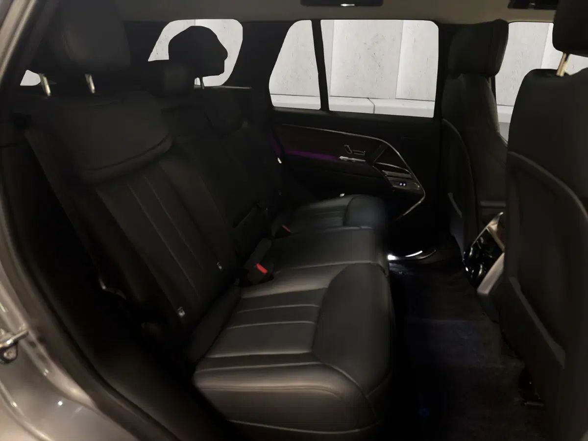 Land Rover Range Rover Velar usata a Milano (5)