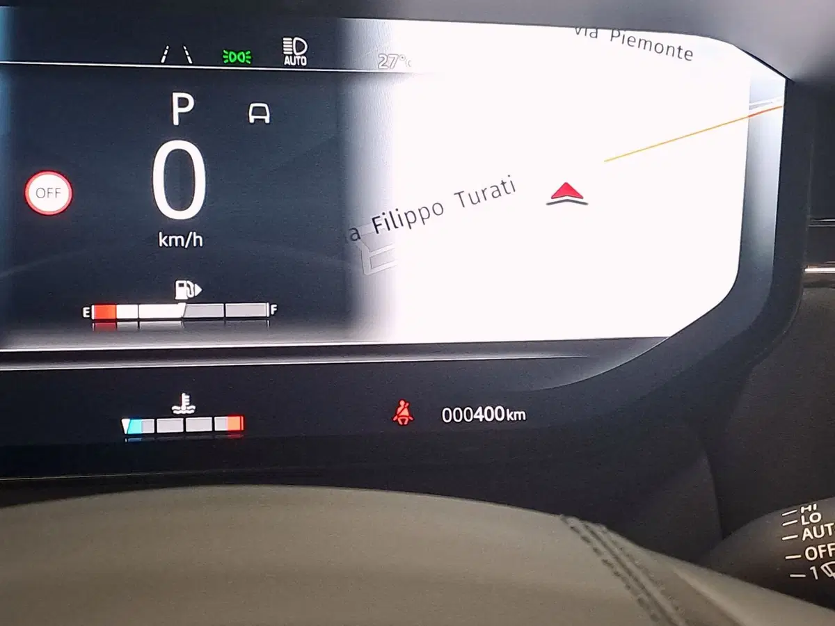 Land Rover Range Rover Sport usata a Milano (17)