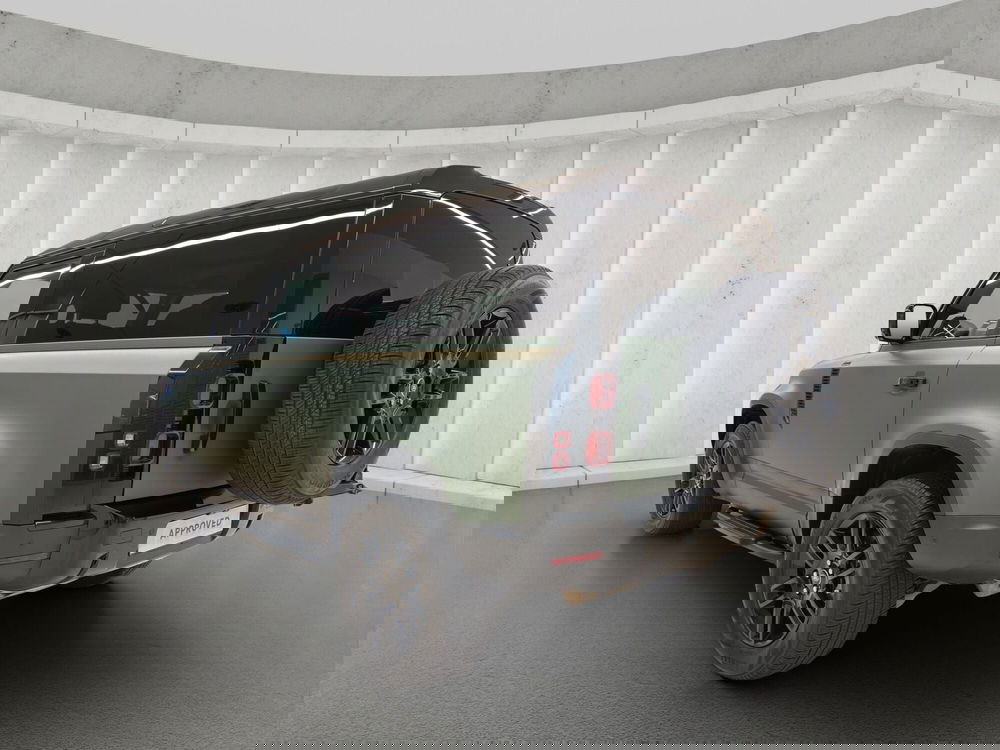 Land Rover Defender usata a Milano (11)