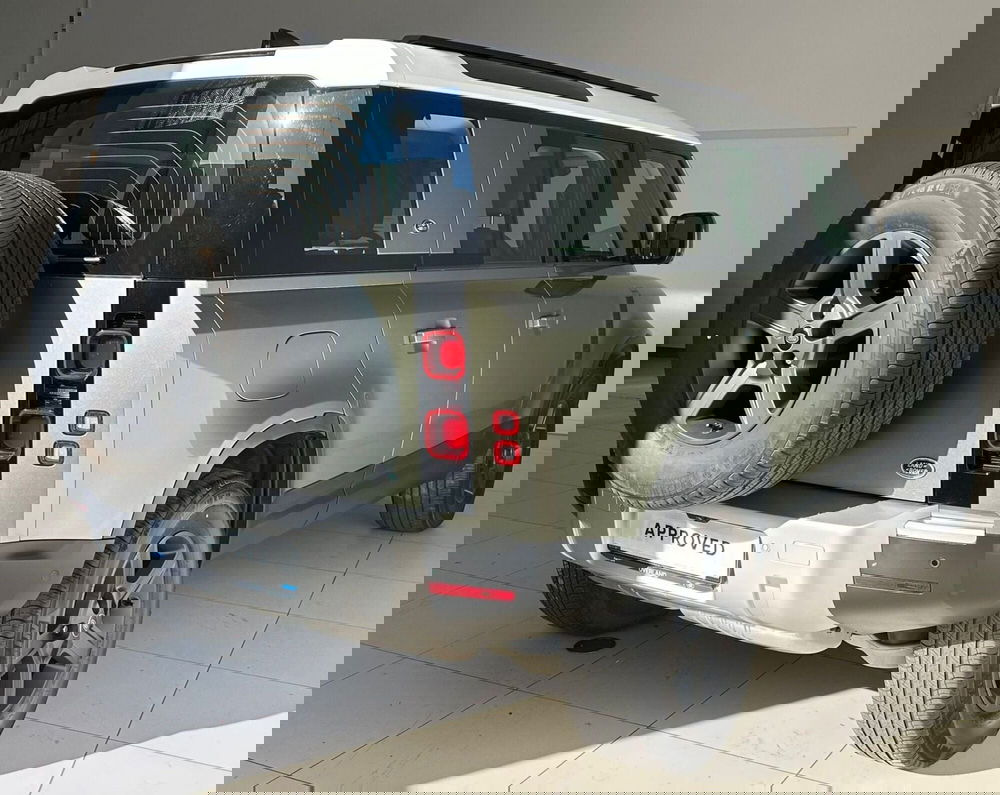 Land Rover Defender usata a Ferrara (2)