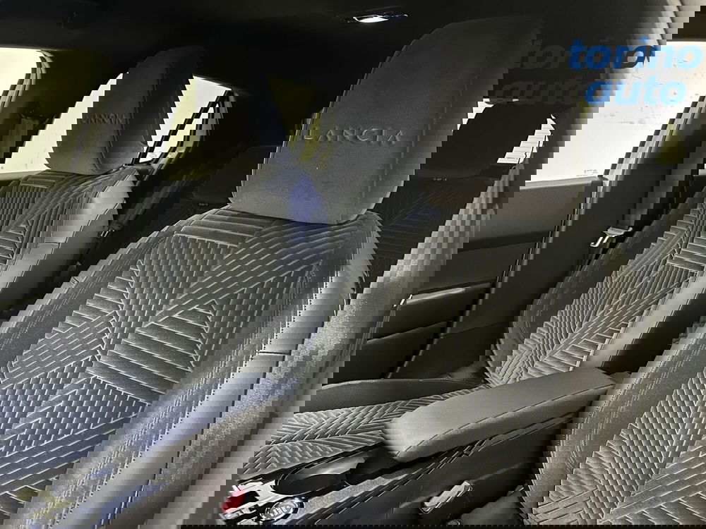 Lancia Ypsilon nuova a Torino (5)