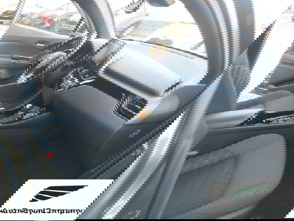 Toyota Toyota C-HR usata a Roma (16)