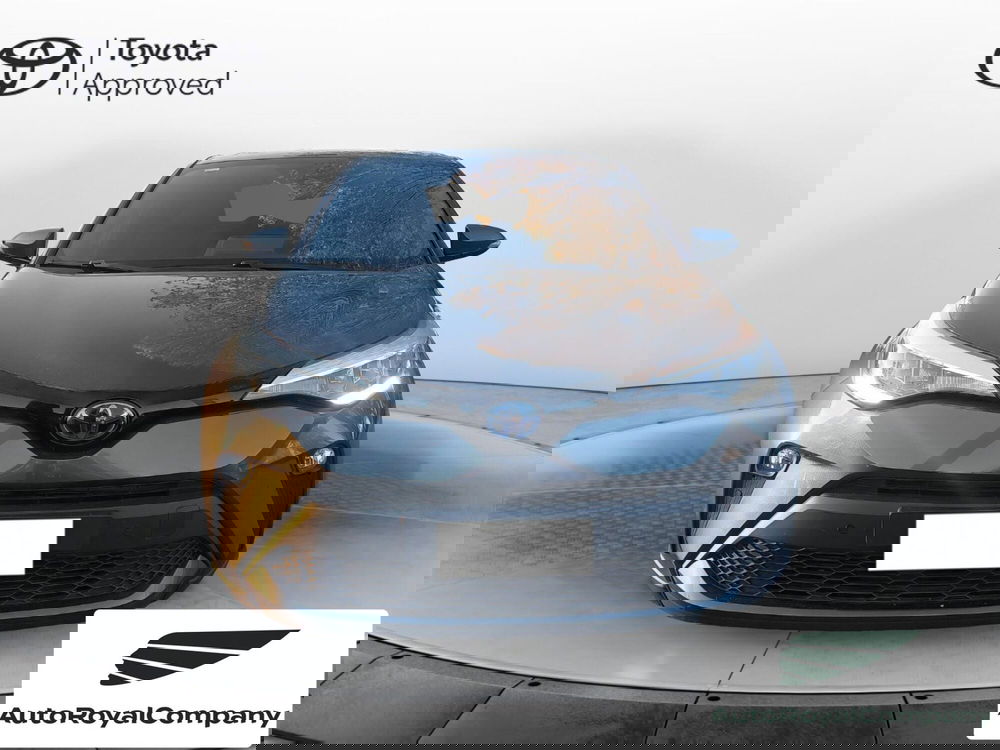 Toyota Toyota C-HR usata a Roma (8)