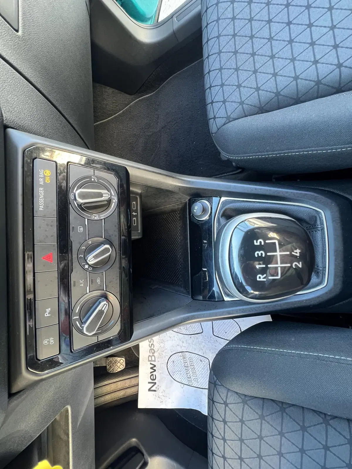 Volkswagen T-Cross usata a Teramo (10)