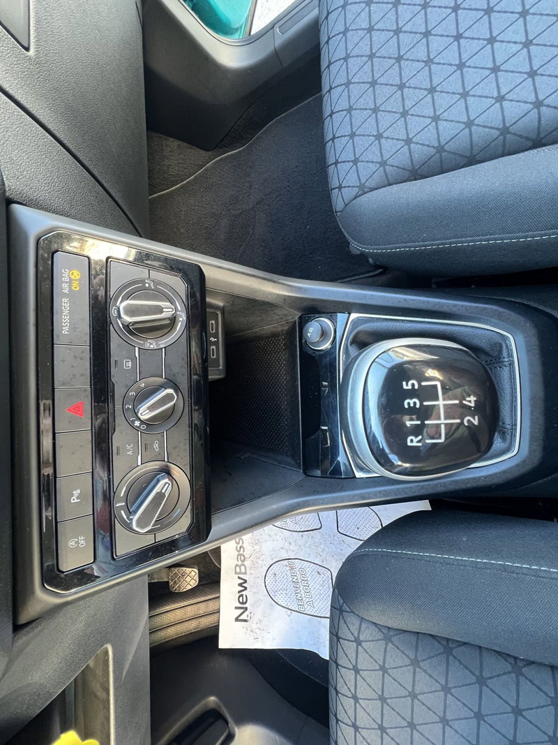 Volkswagen T-Cross usata a Teramo (10)