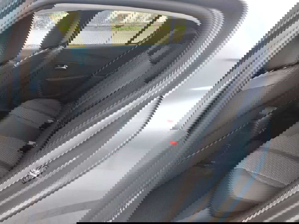 Peugeot 208 nuova a Pavia (4)