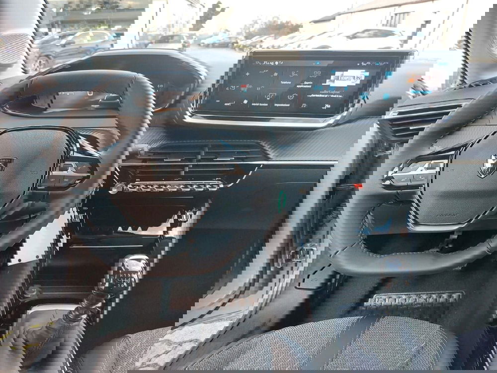 Peugeot 208 nuova a Pavia (6)