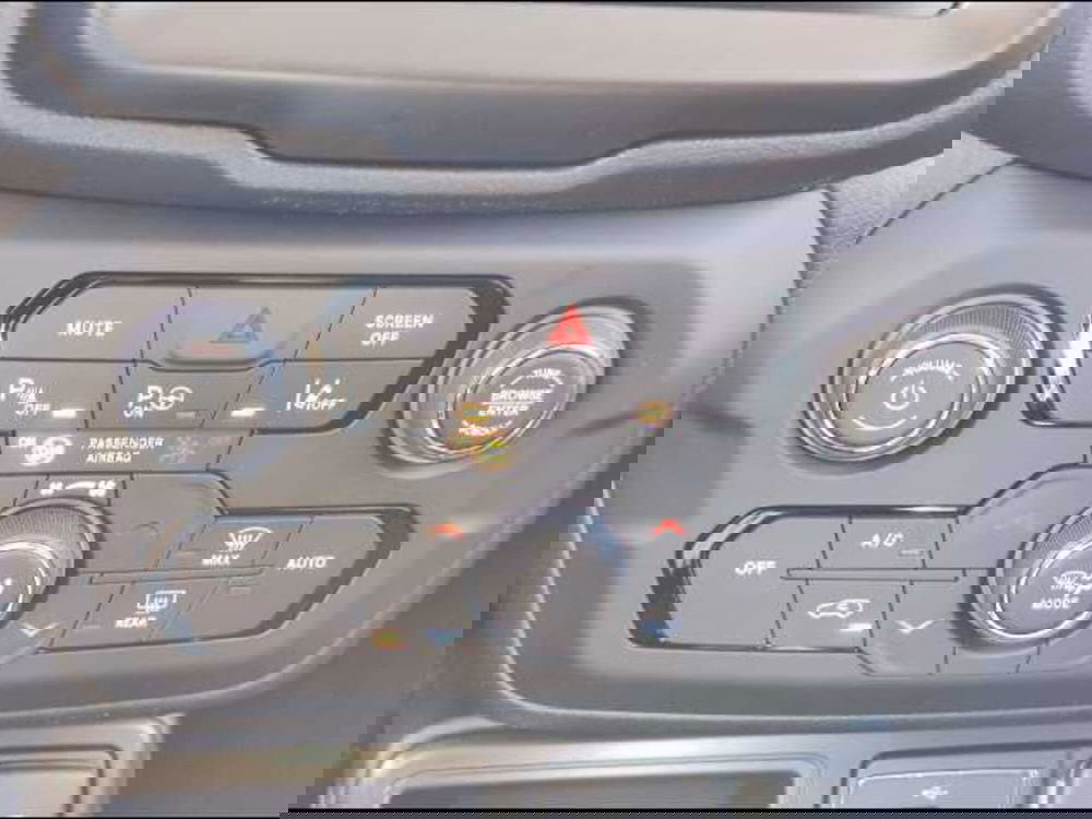 Jeep Renegade nuova a Roma (14)