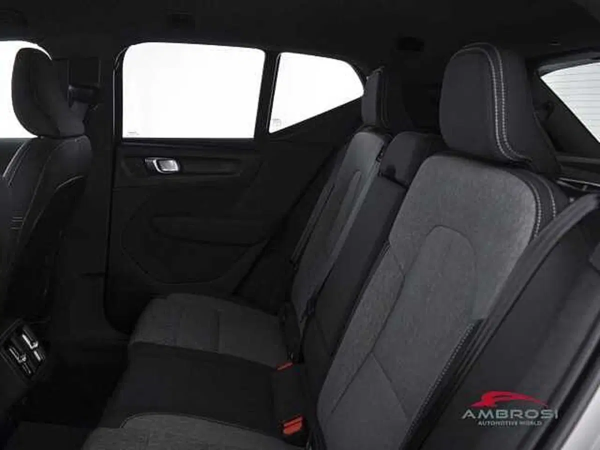 Volvo XC40 usata a Viterbo (10)