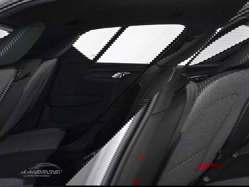 Volvo XC40 usata a Viterbo (11)