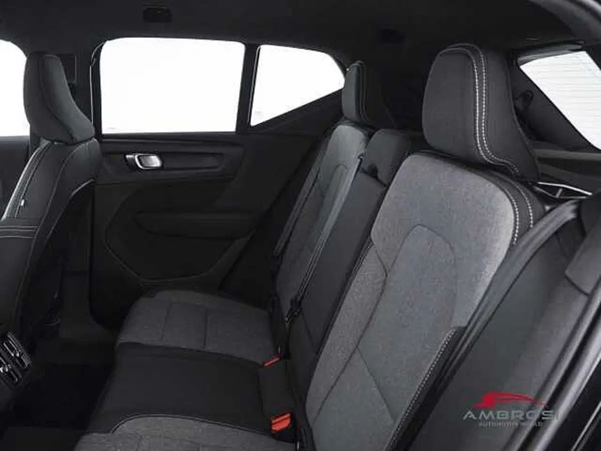 Volvo XC40 usata a Viterbo (10)