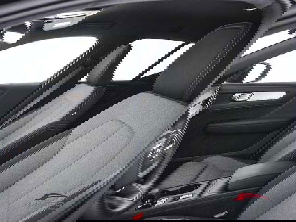 Volvo XC40 usata a Viterbo (9)